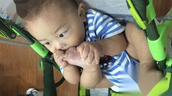 脚趾吃瓜的视频